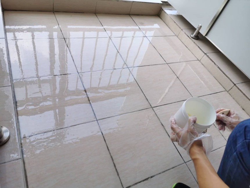 T200高耐候聚脲透明防水膠